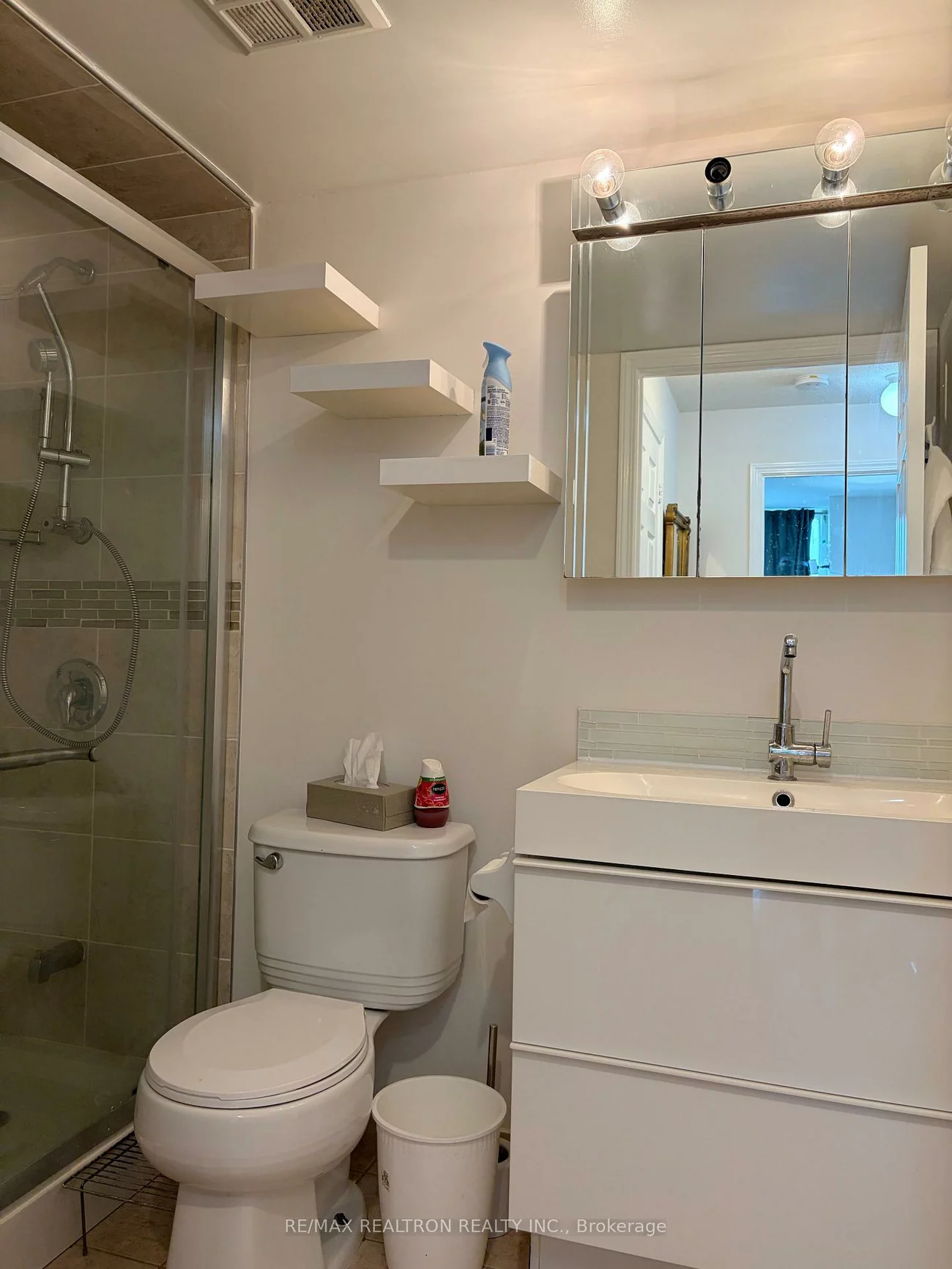 23, Oneida, Langstaff, Richmond Hill