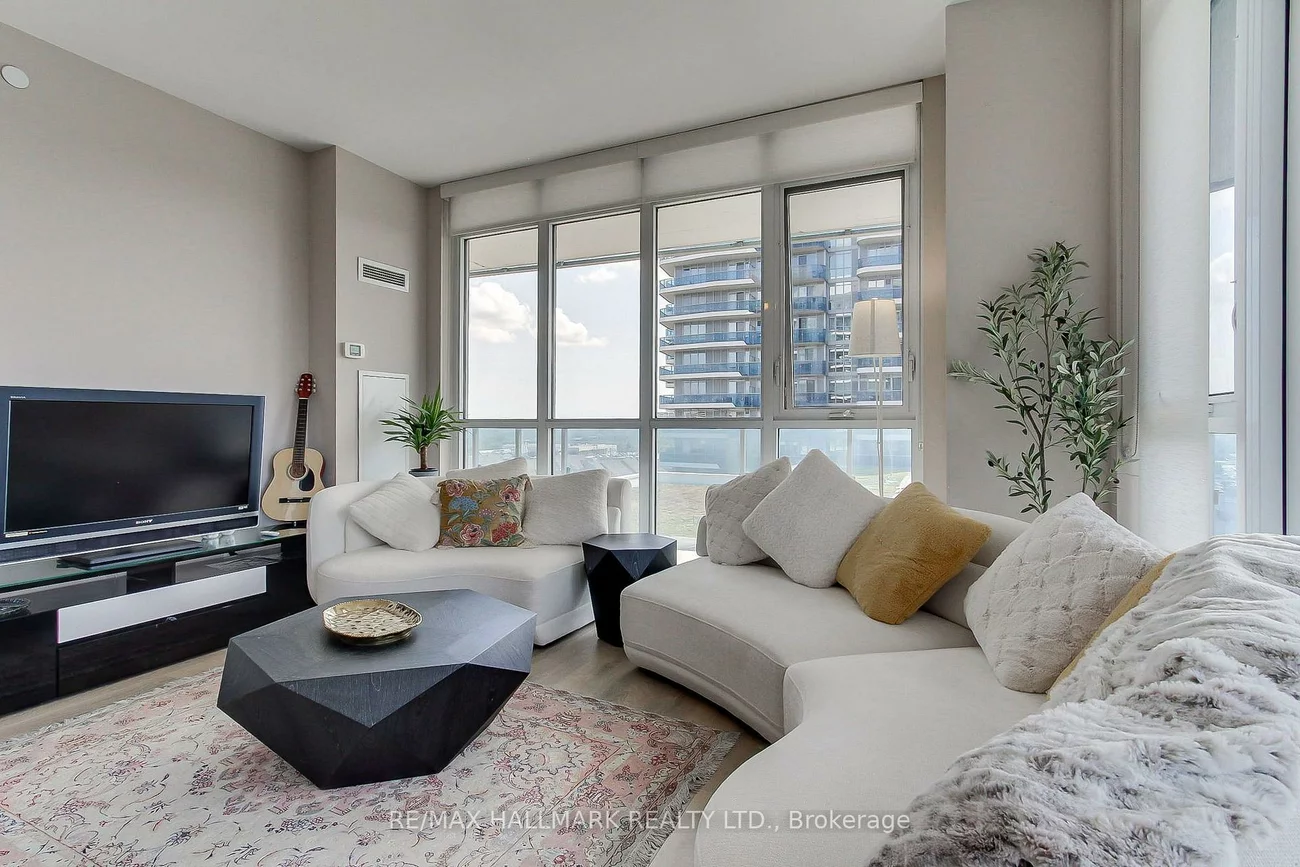 9471, Yonge, Observatory, Richmond Hill