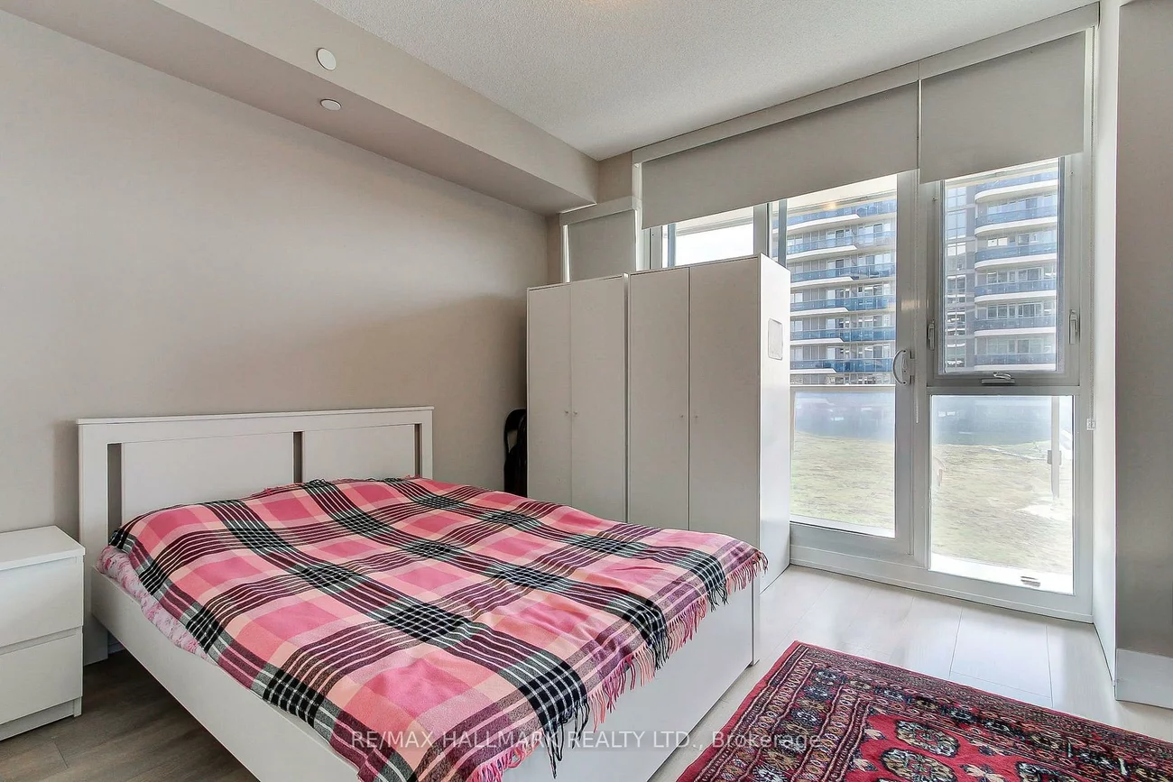 9471, Yonge, Observatory, Richmond Hill