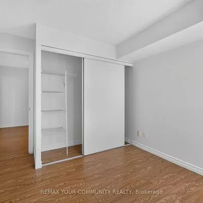 8888, Yonge, South Richvale, Richmond Hill
