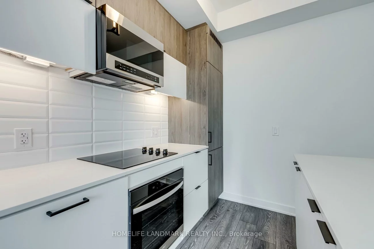 8888, Yonge, South Richvale, Richmond Hill