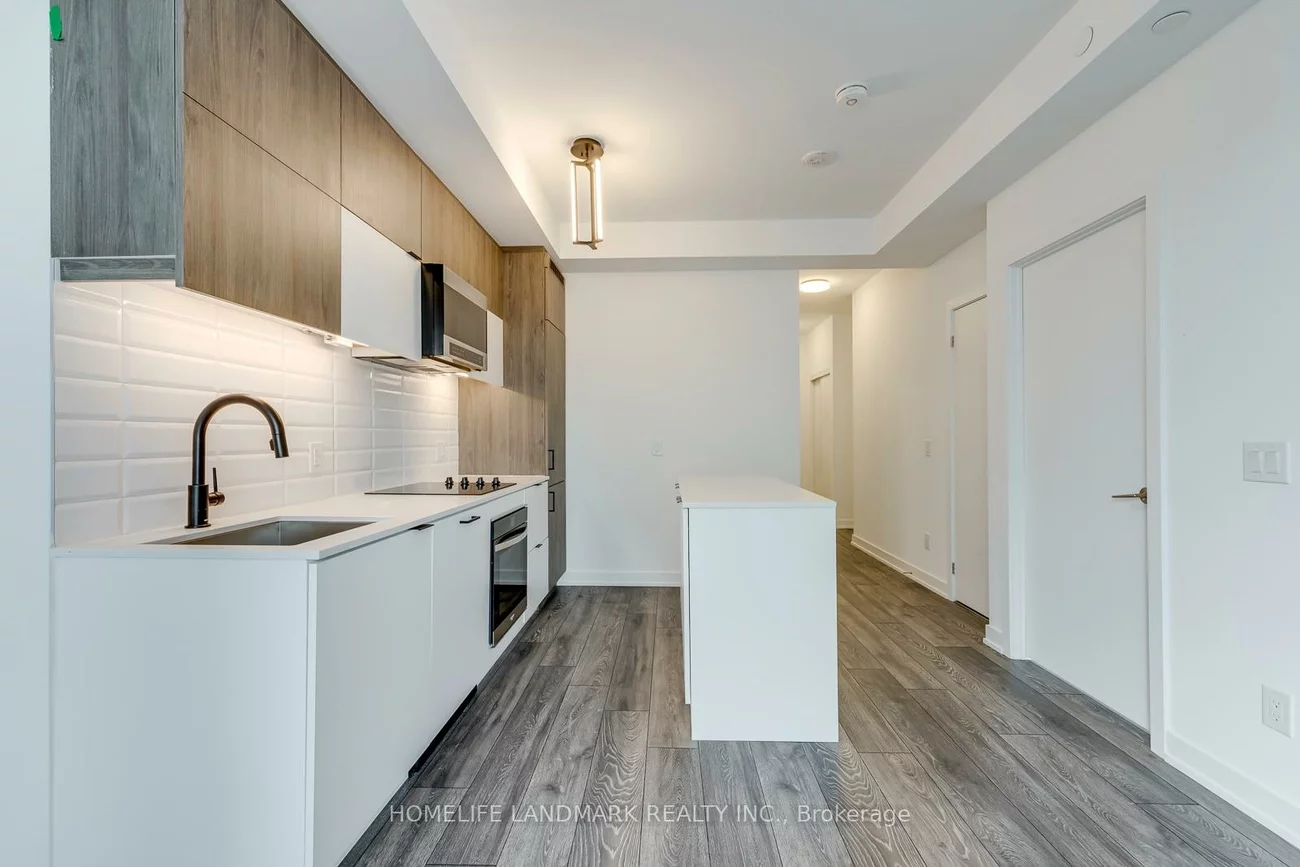 8888, Yonge, South Richvale, Richmond Hill