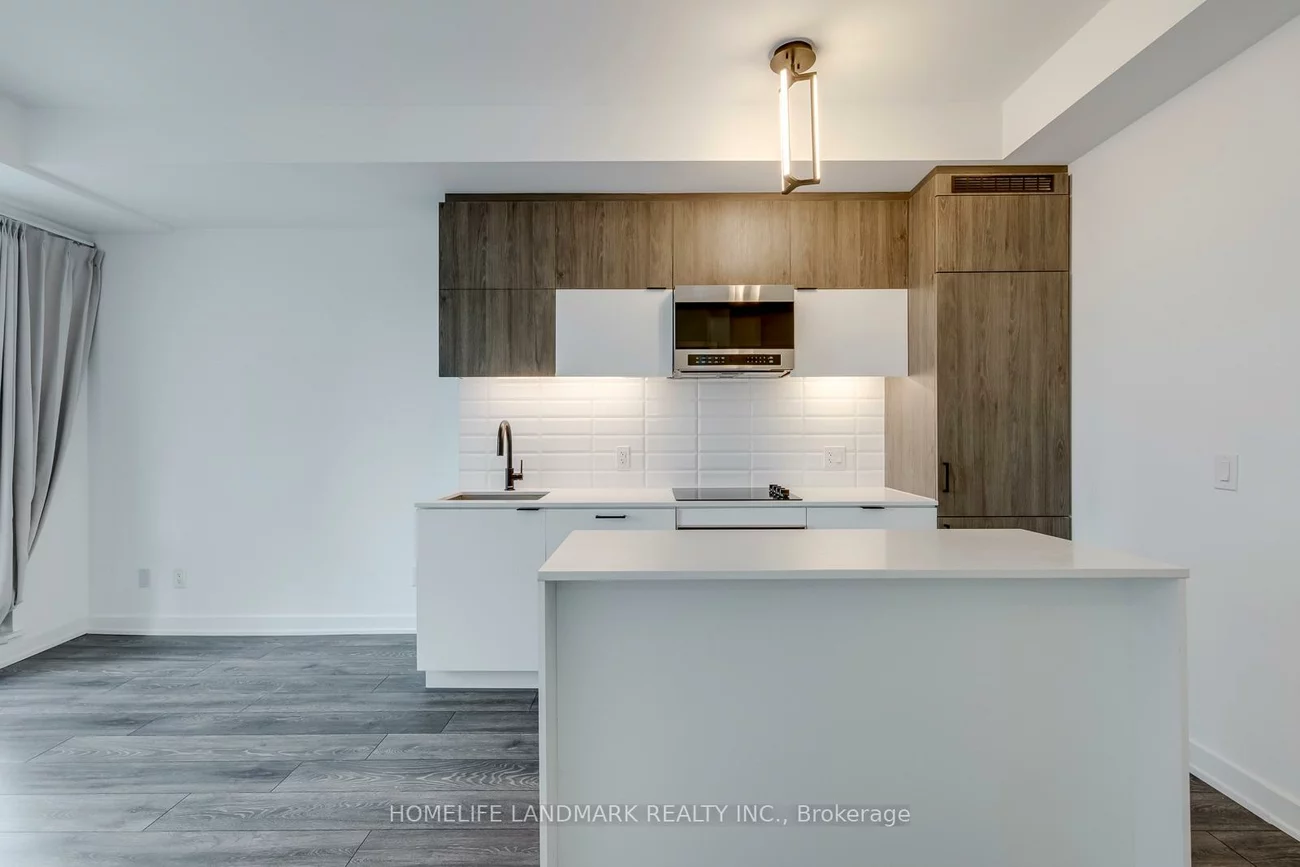 8888, Yonge, South Richvale, Richmond Hill