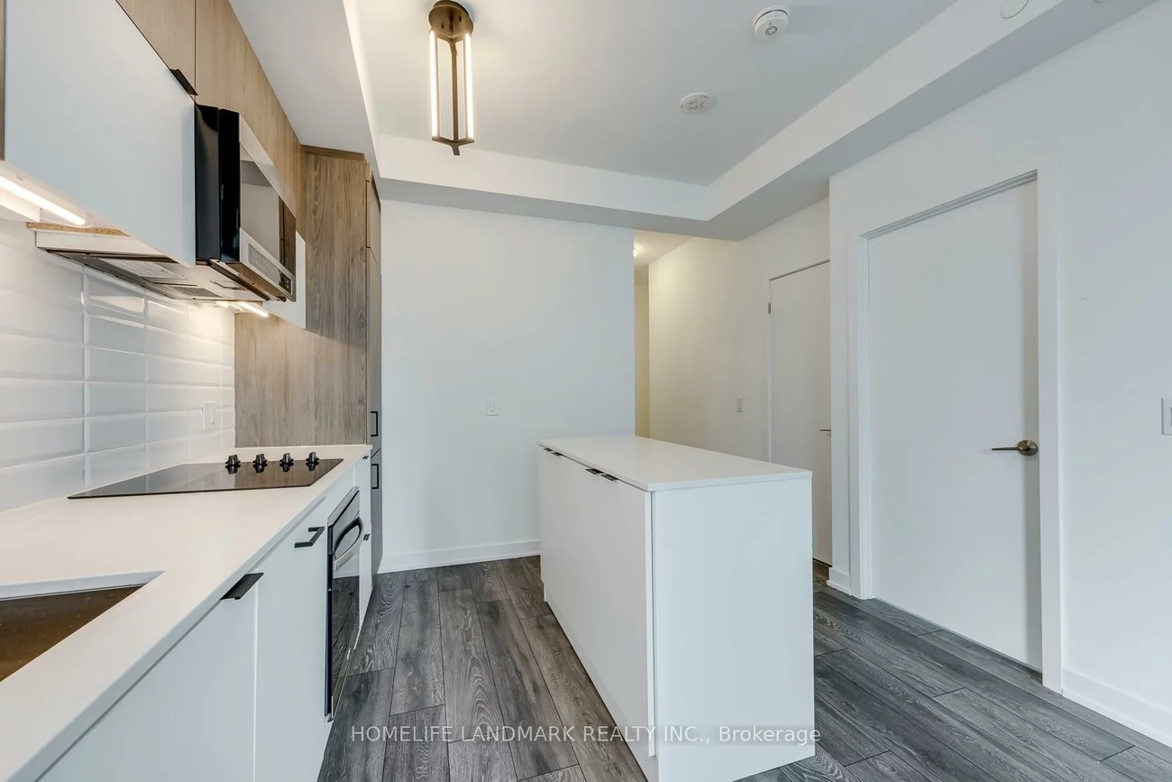 8888, Yonge, South Richvale, Richmond Hill
