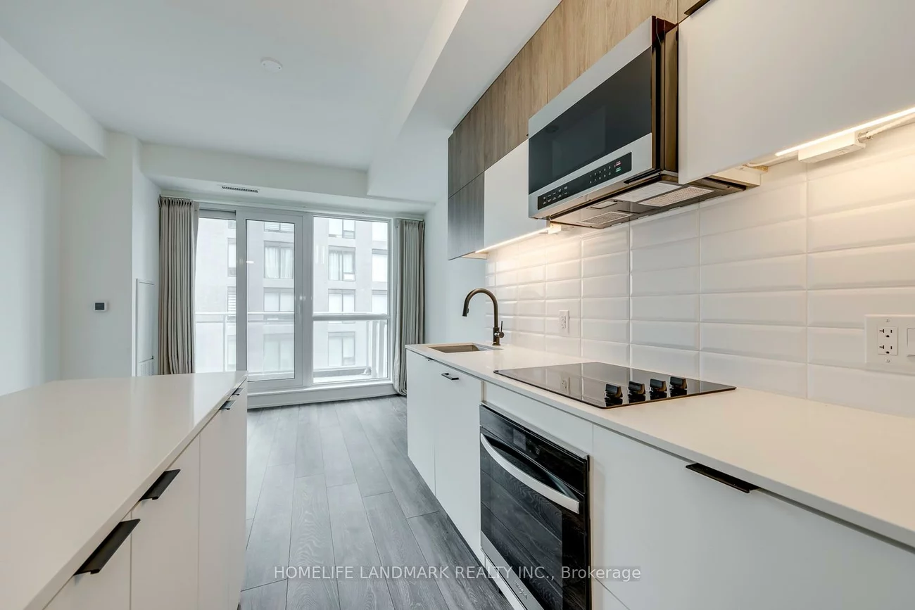 8888, Yonge, South Richvale, Richmond Hill