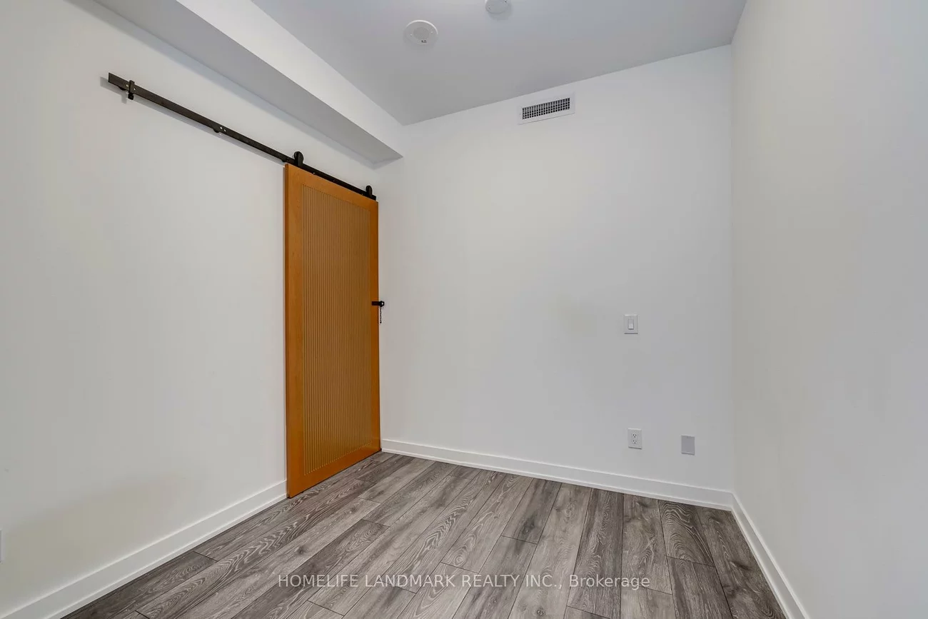 8888, Yonge, South Richvale, Richmond Hill