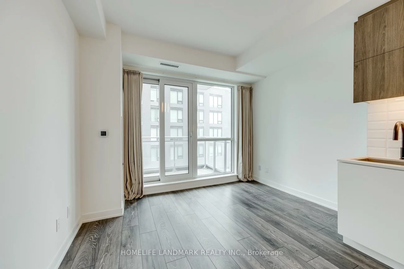 8888, Yonge, South Richvale, Richmond Hill