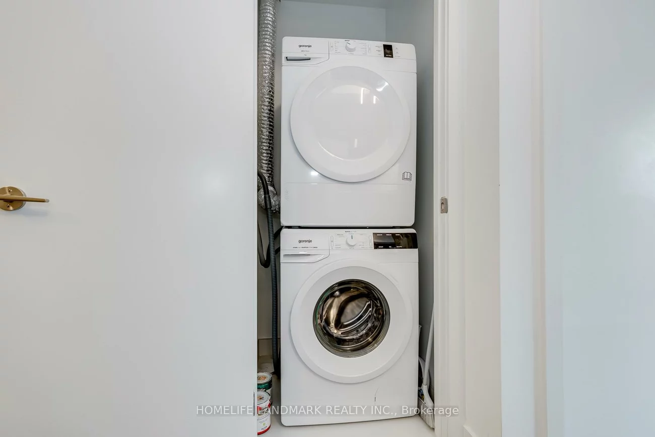 8888, Yonge, South Richvale, Richmond Hill
