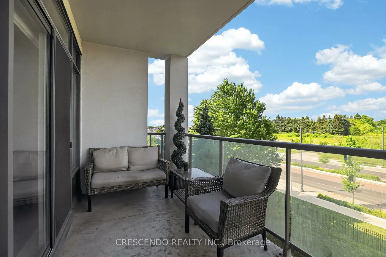 11121, Yonge, Devonsleigh, Richmond Hill
