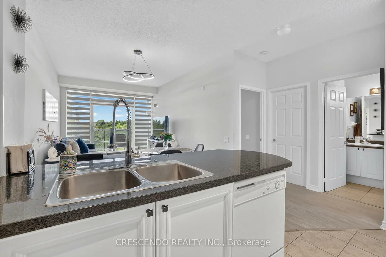 11121, Yonge, Devonsleigh, Richmond Hill