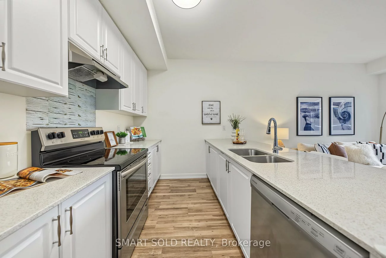 370D, Red Maple, Langstaff, Richmond Hill