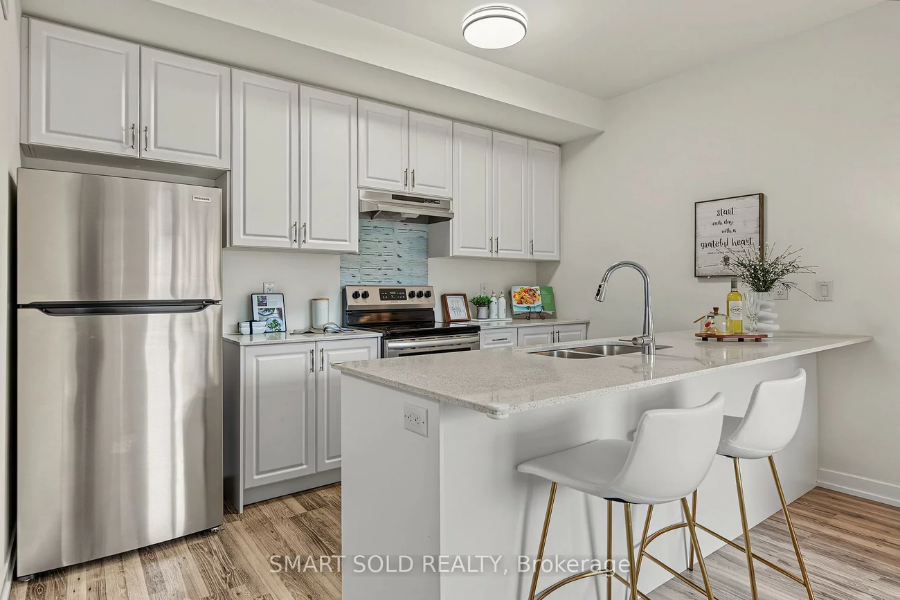370D, Red Maple, Langstaff, Richmond Hill