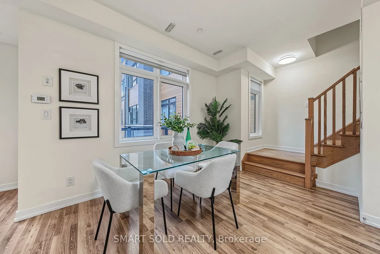 370D, Red Maple, Langstaff, Richmond Hill