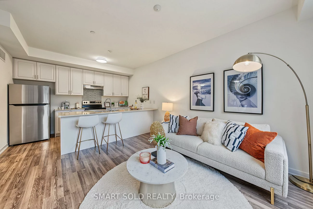 370D, Red Maple, Langstaff, Richmond Hill
