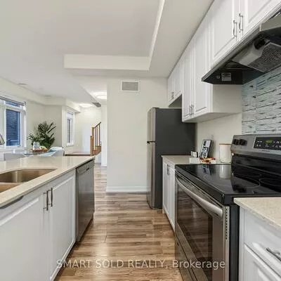 370D, Red Maple, Langstaff, Richmond Hill