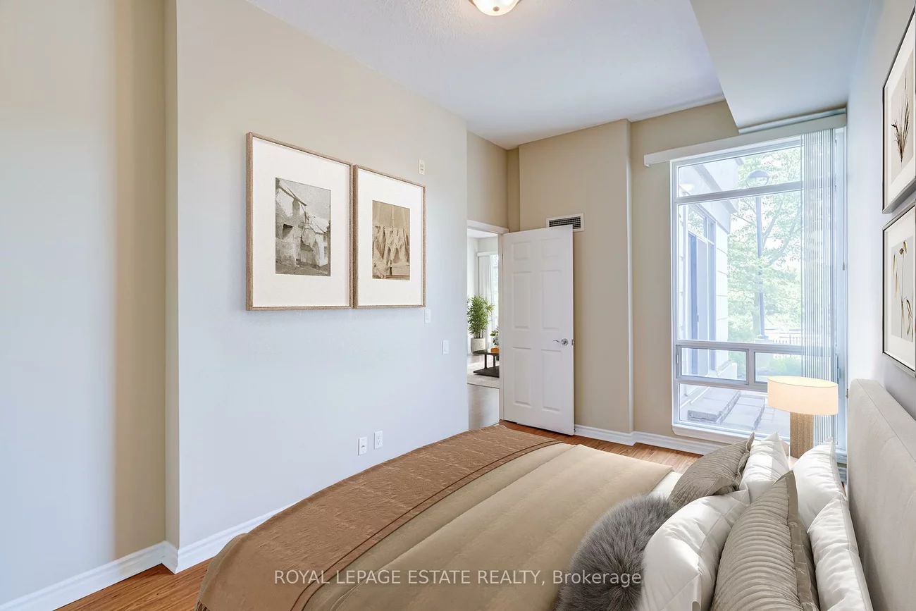11121, Yonge, Devonsleigh, Richmond Hill