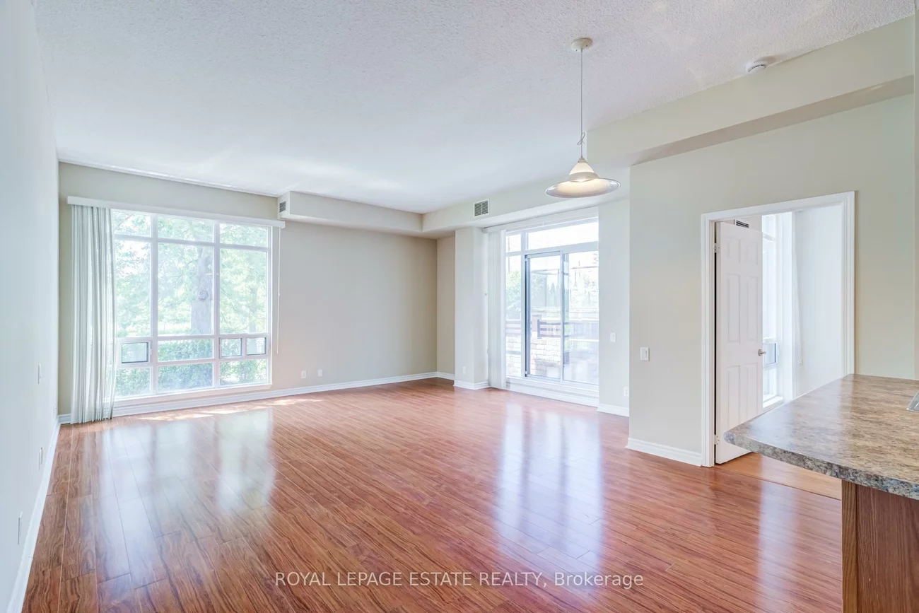 11121, Yonge, Devonsleigh, Richmond Hill