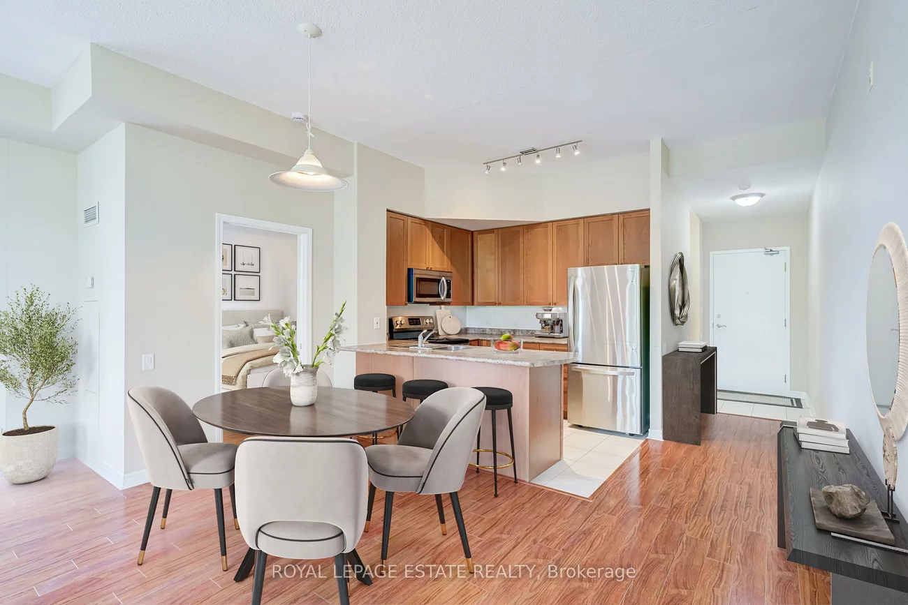 11121, Yonge, Devonsleigh, Richmond Hill