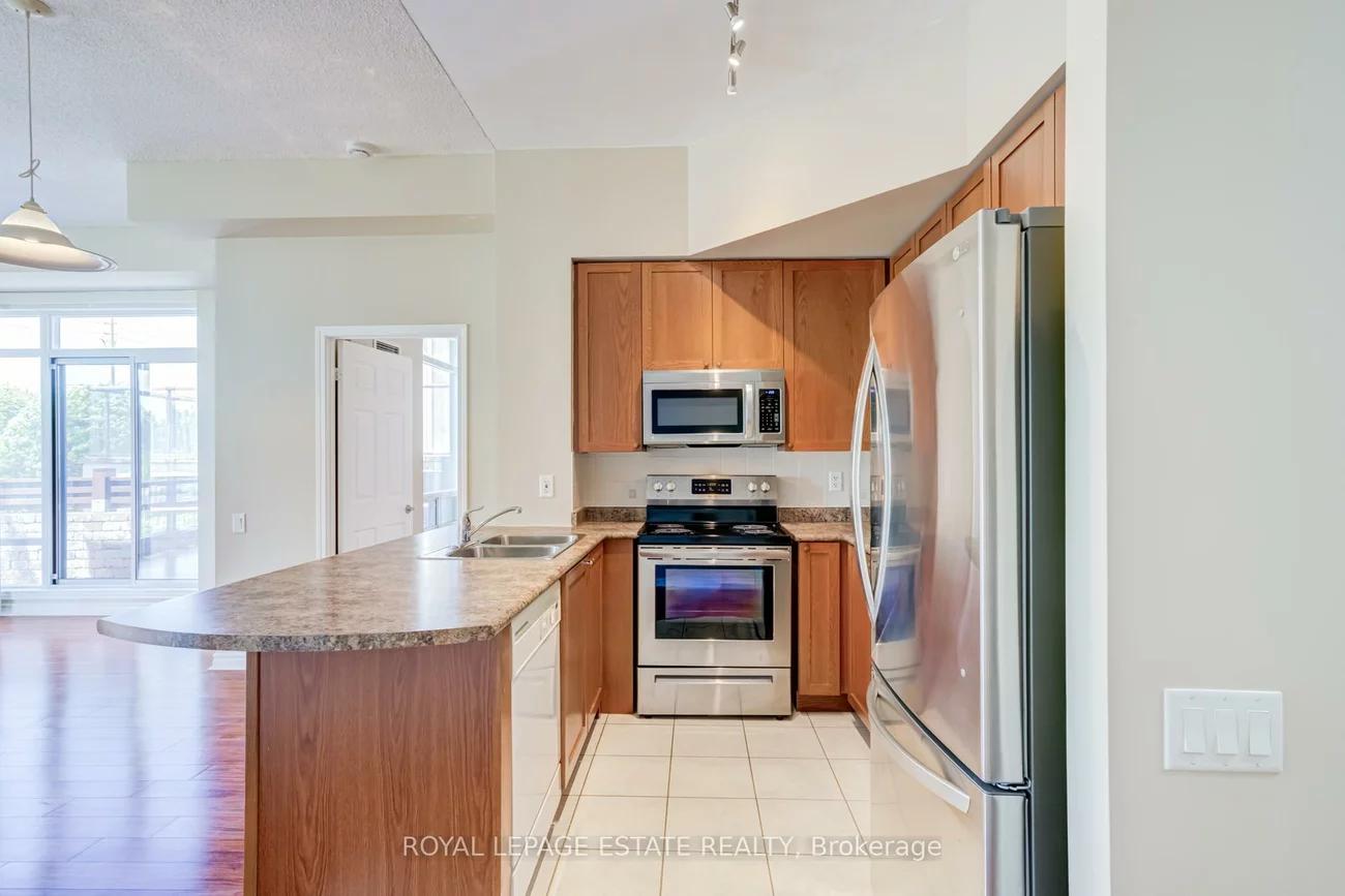 11121, Yonge, Devonsleigh, Richmond Hill