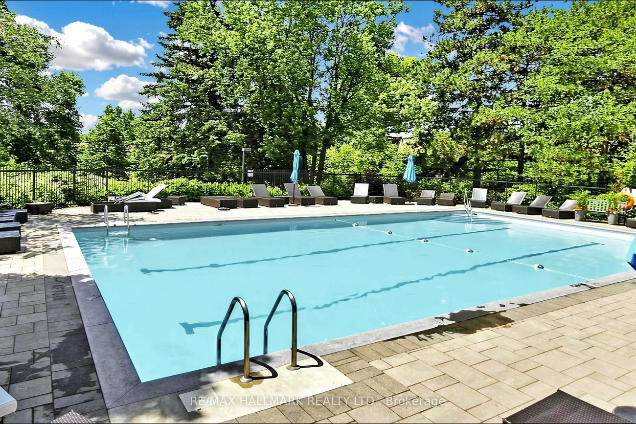 5, Weldrick, North Richvale, Richmond Hill