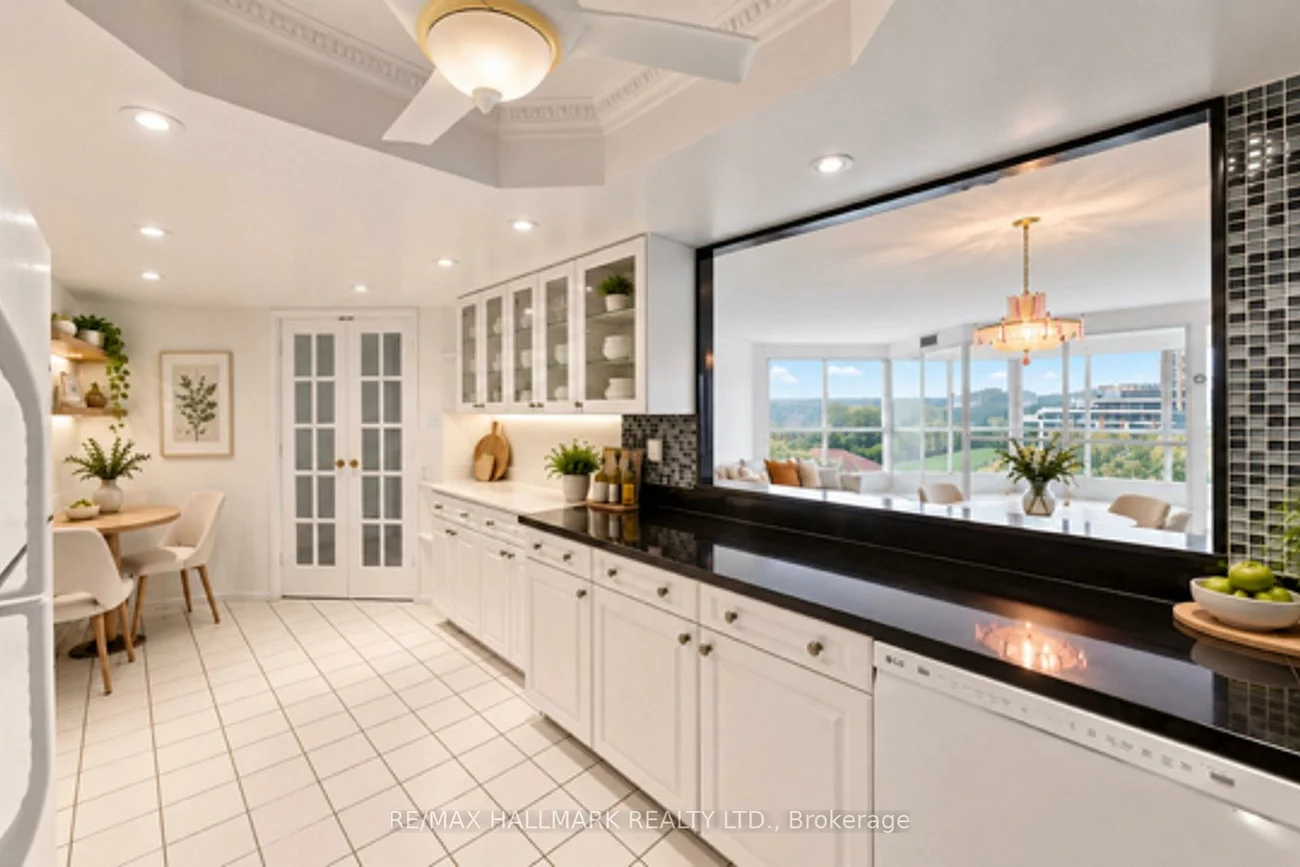 5, Weldrick, North Richvale, Richmond Hill