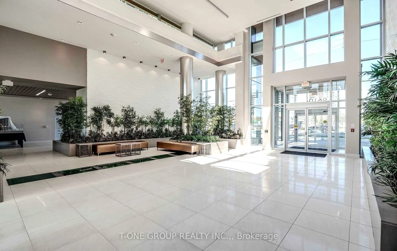 9600, Yonge, North Richvale, Richmond Hill