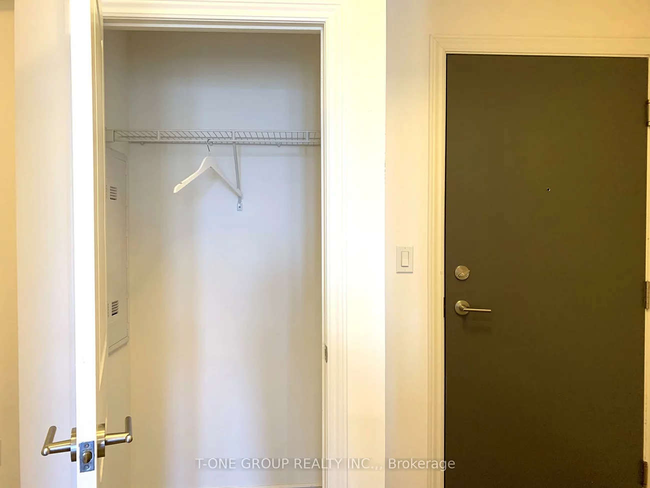 9600, Yonge, North Richvale, Richmond Hill