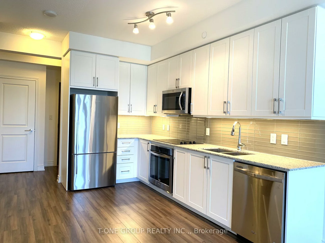 9600, Yonge, North Richvale, Richmond Hill