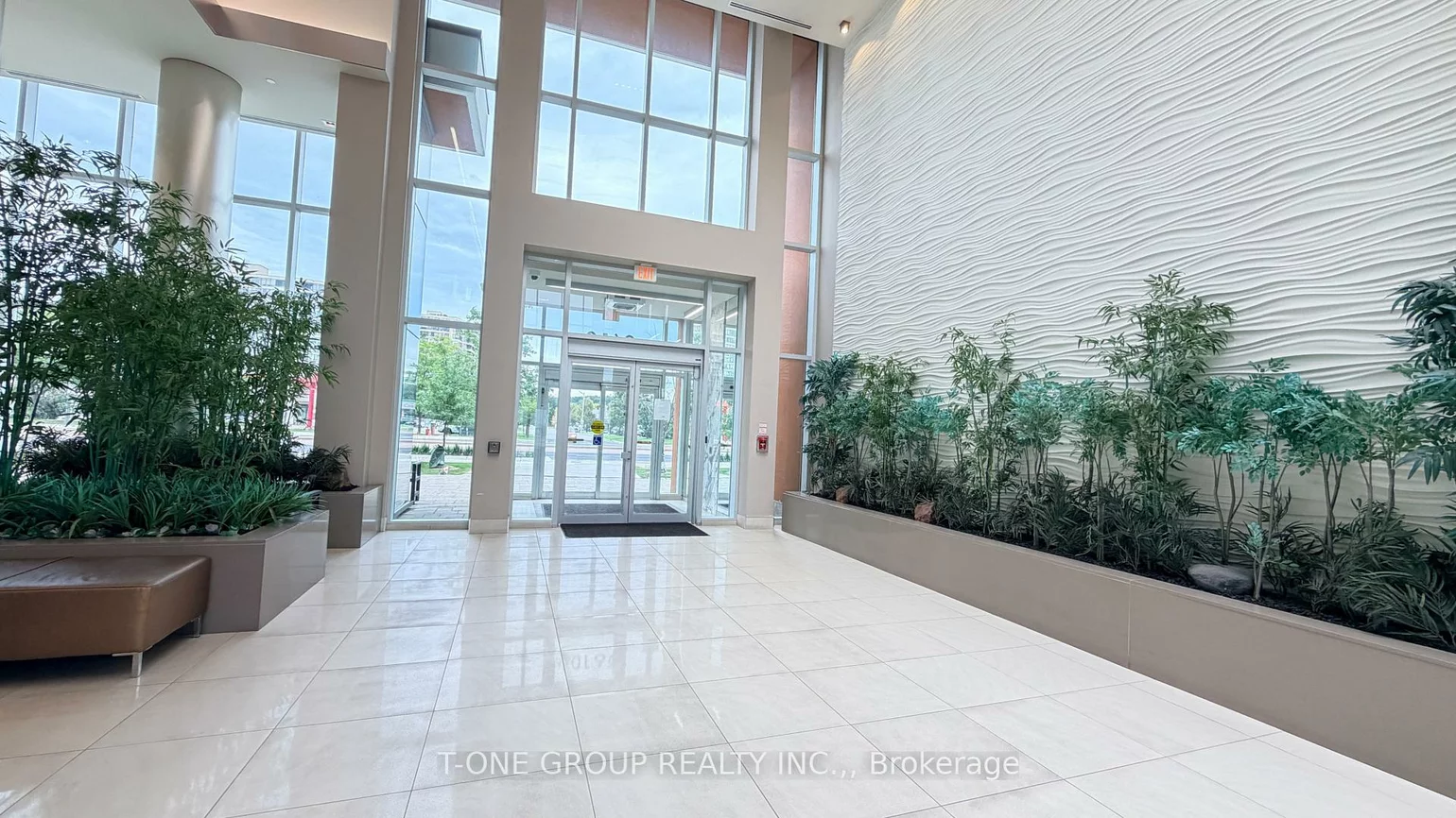9600, Yonge, North Richvale, Richmond Hill