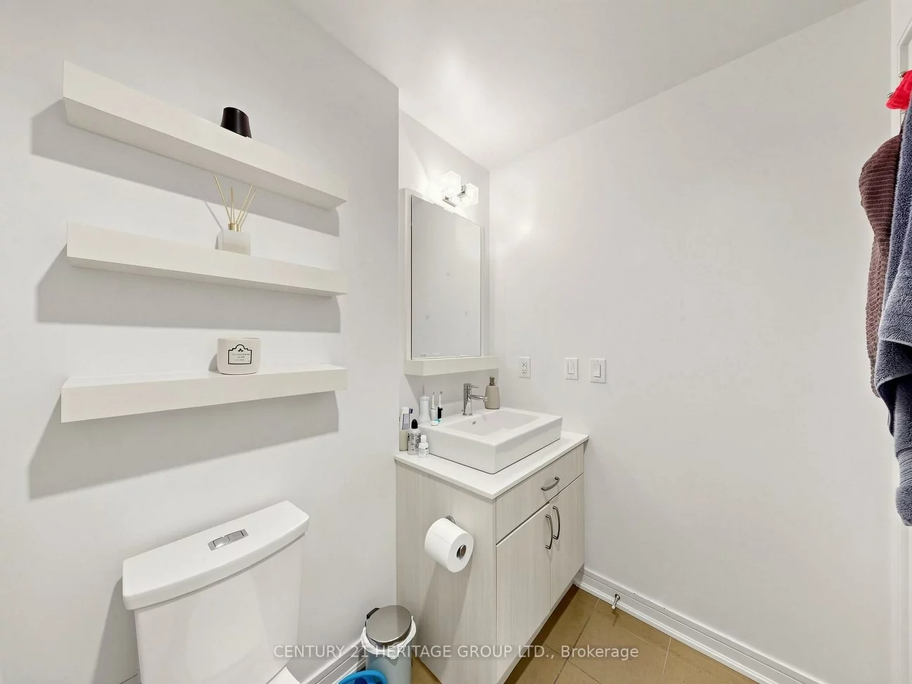 9205, Yonge, Langstaff, Richmond Hill