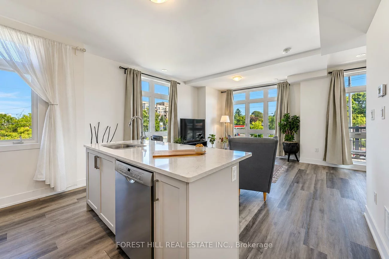 12868, Yonge, Oak Ridges, Richmond Hill
