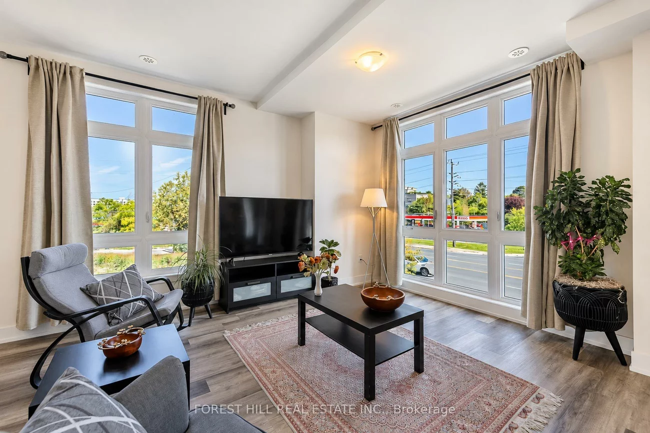 12868, Yonge, Oak Ridges, Richmond Hill