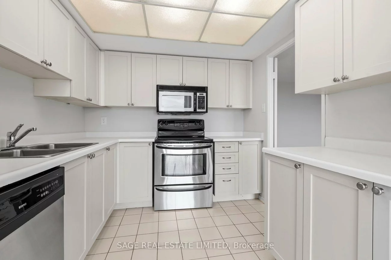 30, Harding, North Richvale, Richmond Hill