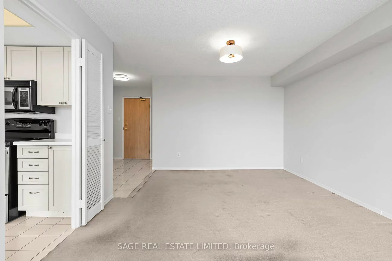 30, Harding, North Richvale, Richmond Hill