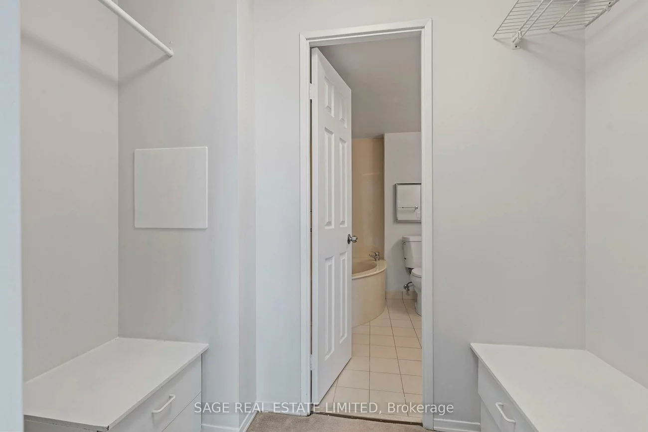 30, Harding, North Richvale, Richmond Hill