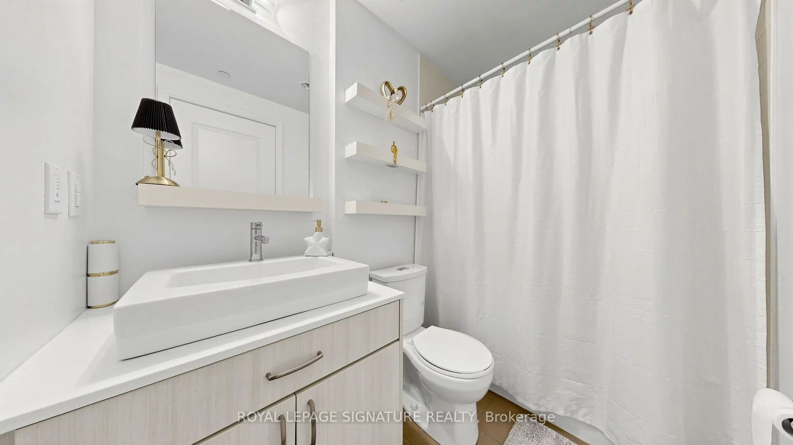 9201, Yonge, Langstaff, Richmond Hill