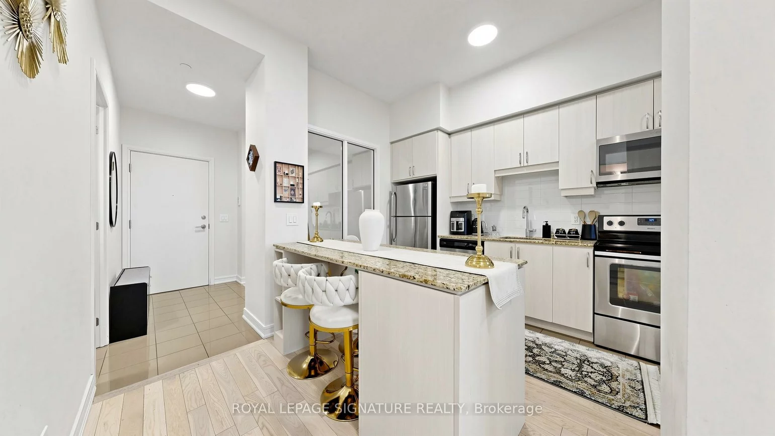9201, Yonge, Langstaff, Richmond Hill