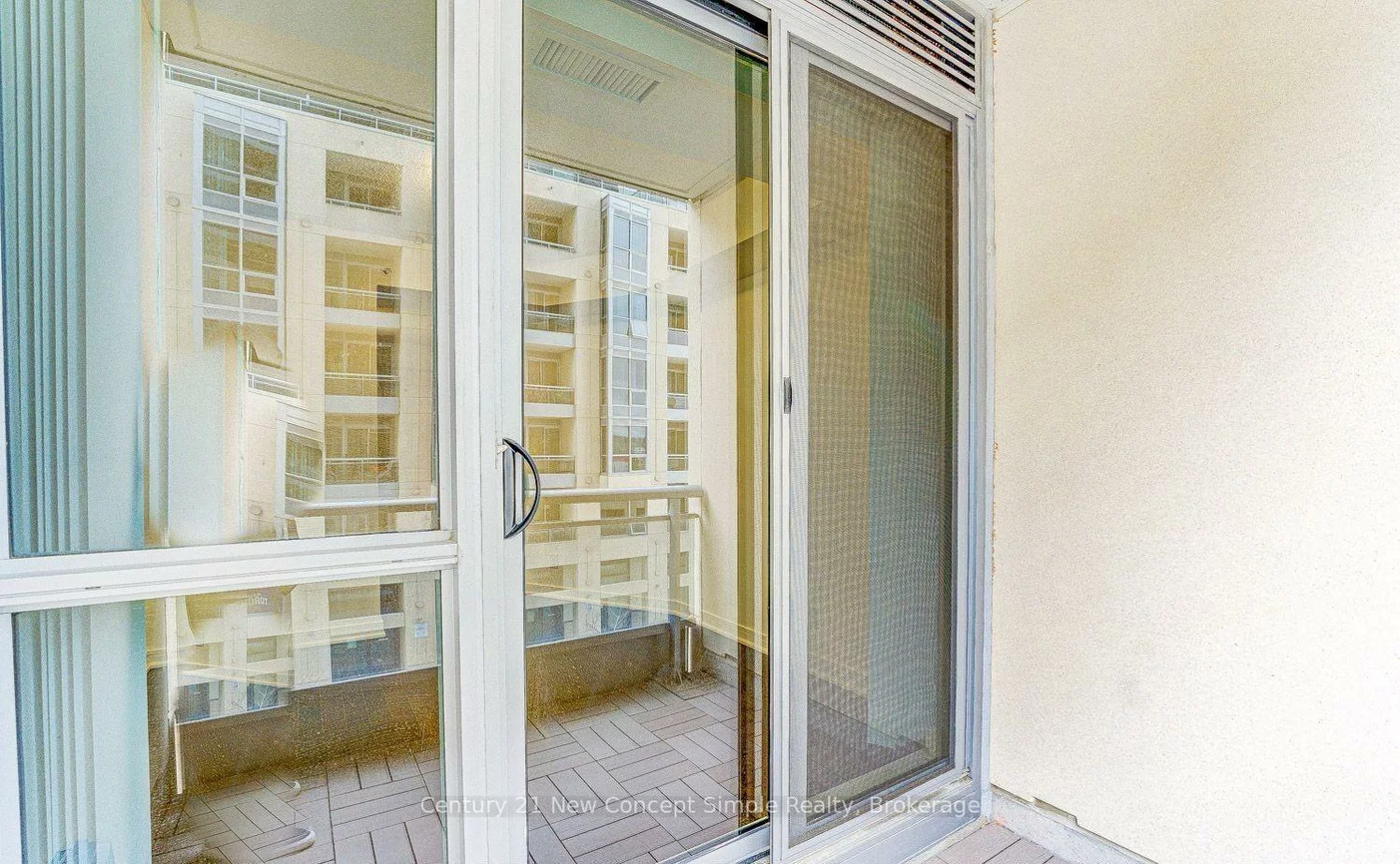 9205, Yonge, Langstaff, Richmond Hill