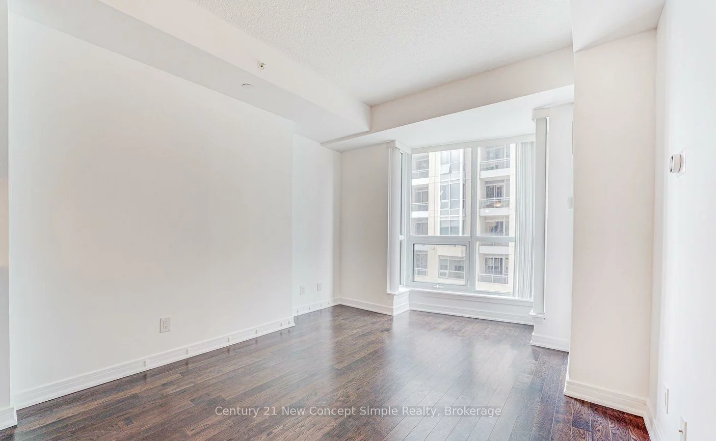9205, Yonge, Langstaff, Richmond Hill