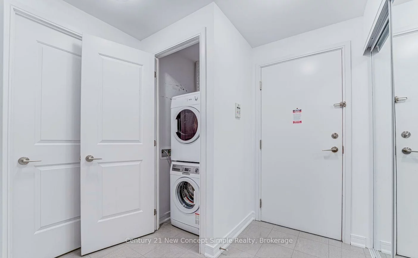 9205, Yonge, Langstaff, Richmond Hill