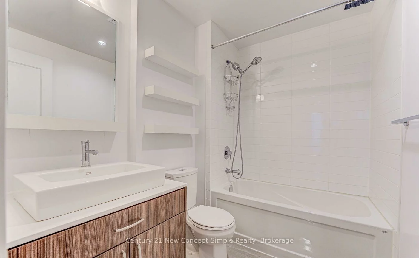9205, Yonge, Langstaff, Richmond Hill