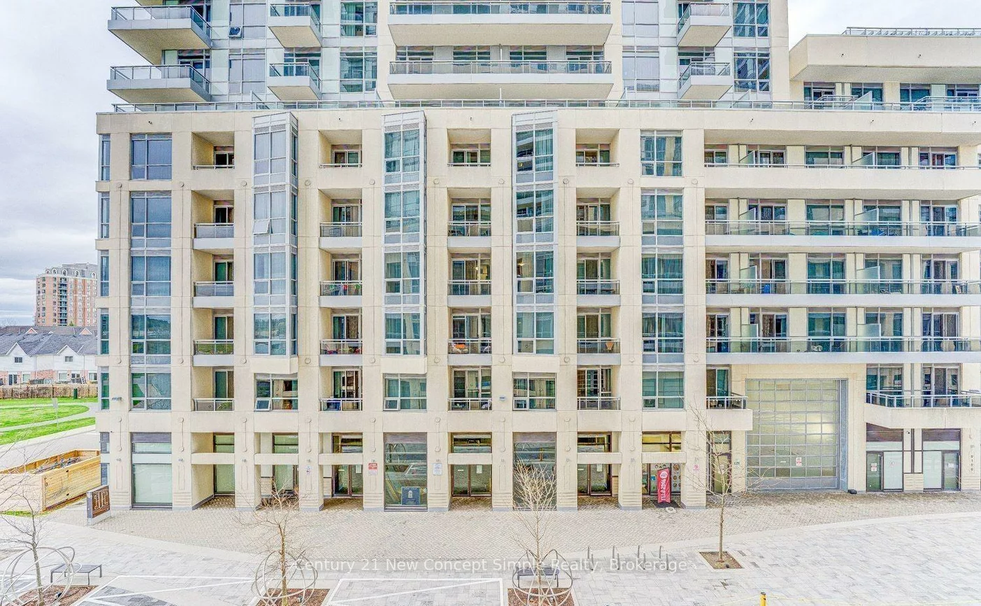 9205, Yonge, Langstaff, Richmond Hill