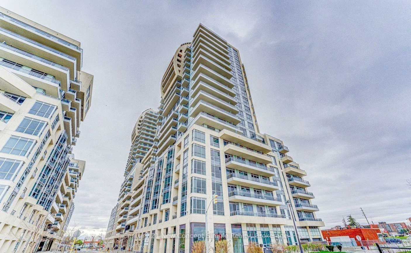 9205, Yonge, Langstaff, Richmond Hill