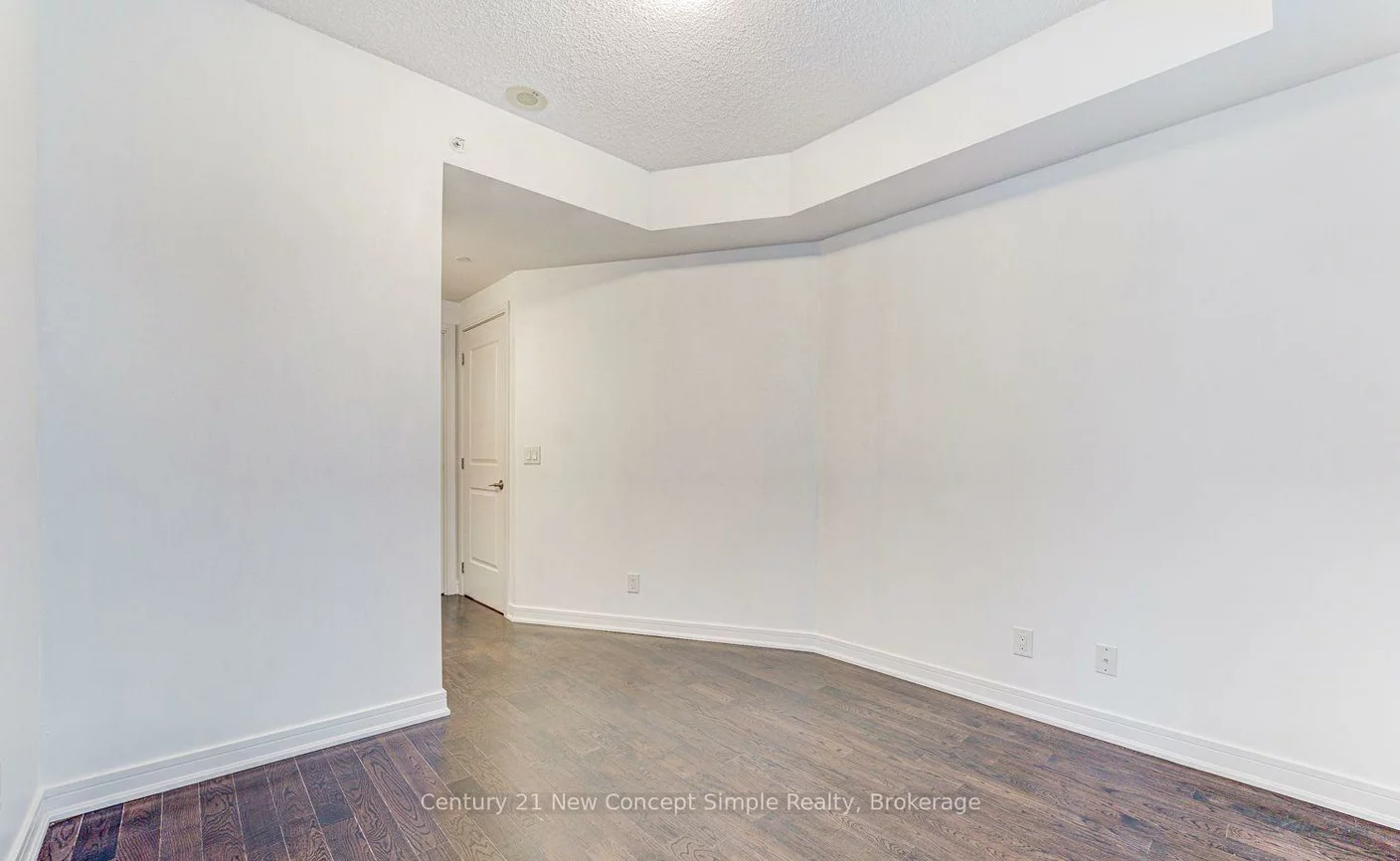 9205, Yonge, Langstaff, Richmond Hill