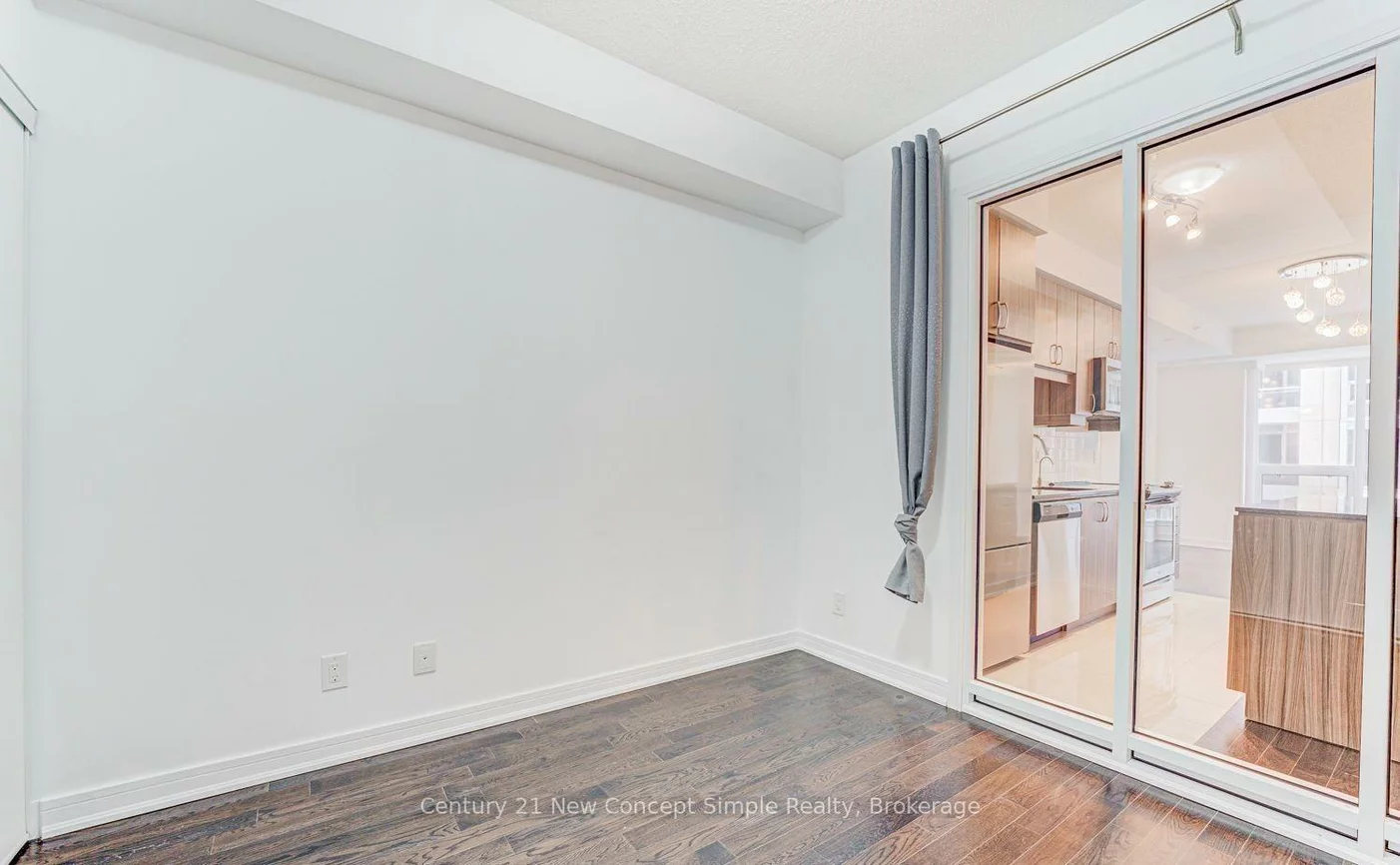 9205, Yonge, Langstaff, Richmond Hill