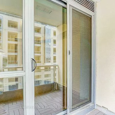 9205, Yonge, Langstaff, Richmond Hill