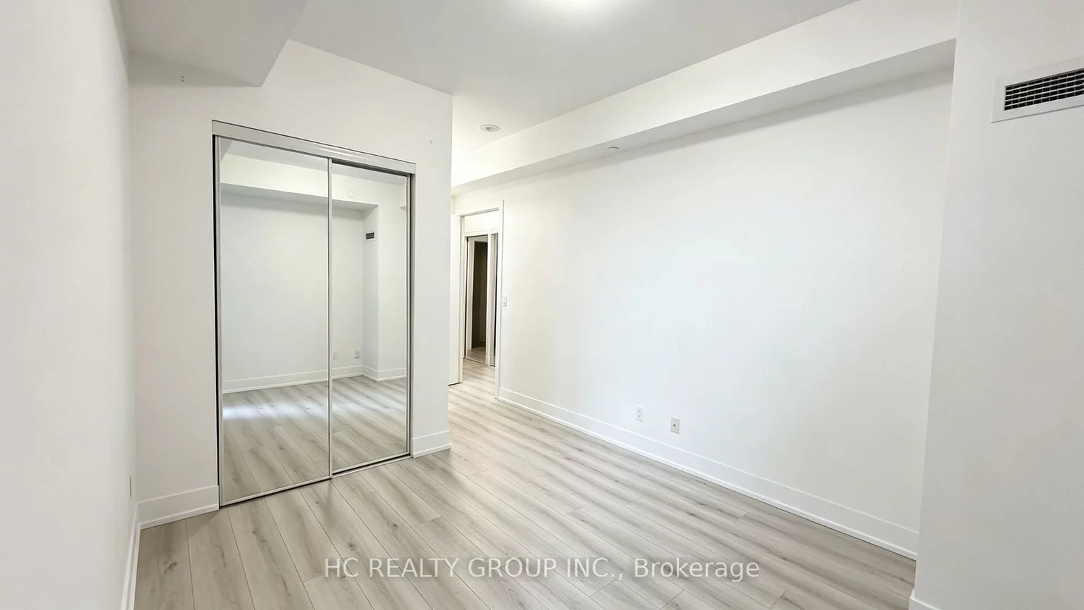 9471, Yonge, Observatory, Richmond Hill