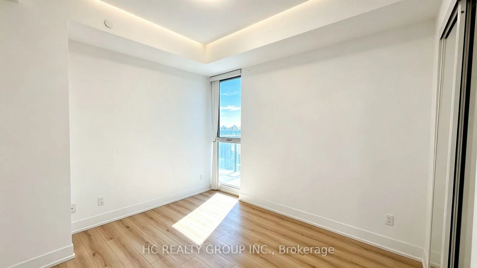 9471, Yonge, Observatory, Richmond Hill