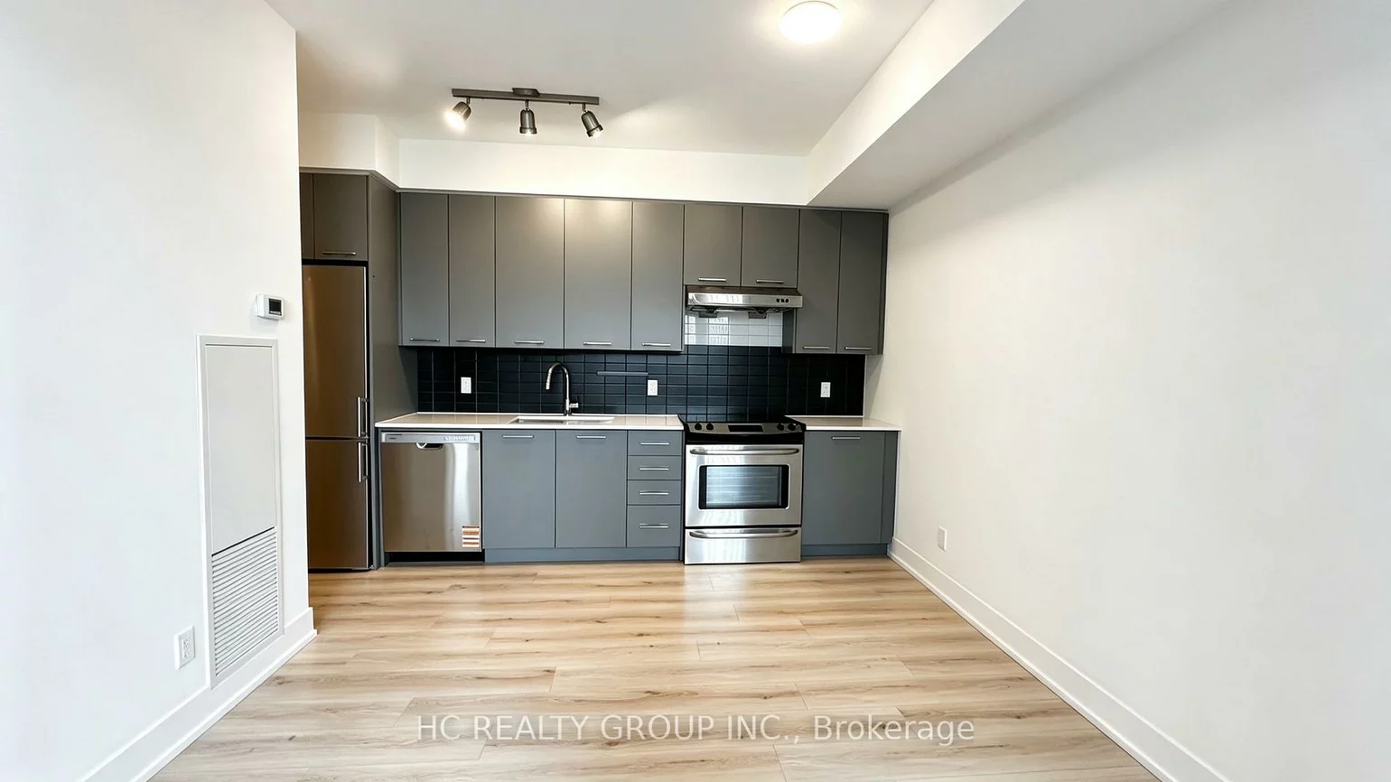 9471, Yonge, Observatory, Richmond Hill