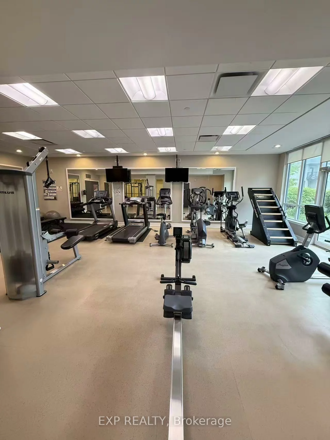 376, Highway 7, Doncrest, Richmond Hill